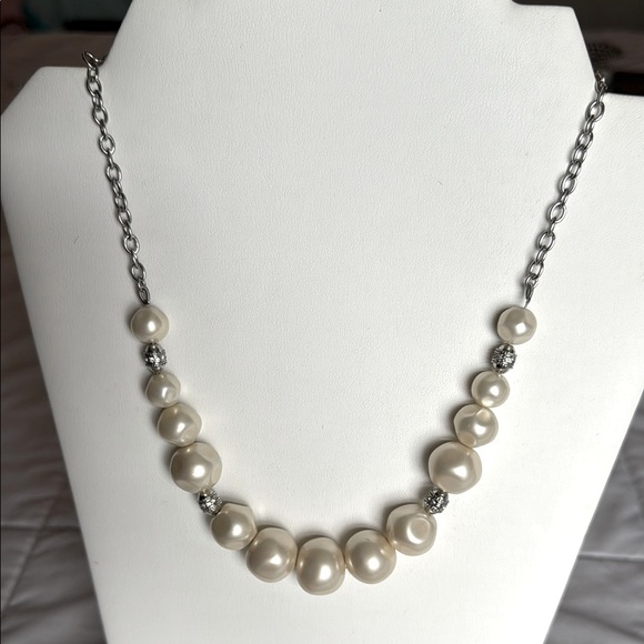 Lia Sophia Symphony Silver and Pearl Necklace - Picture 1 of 2